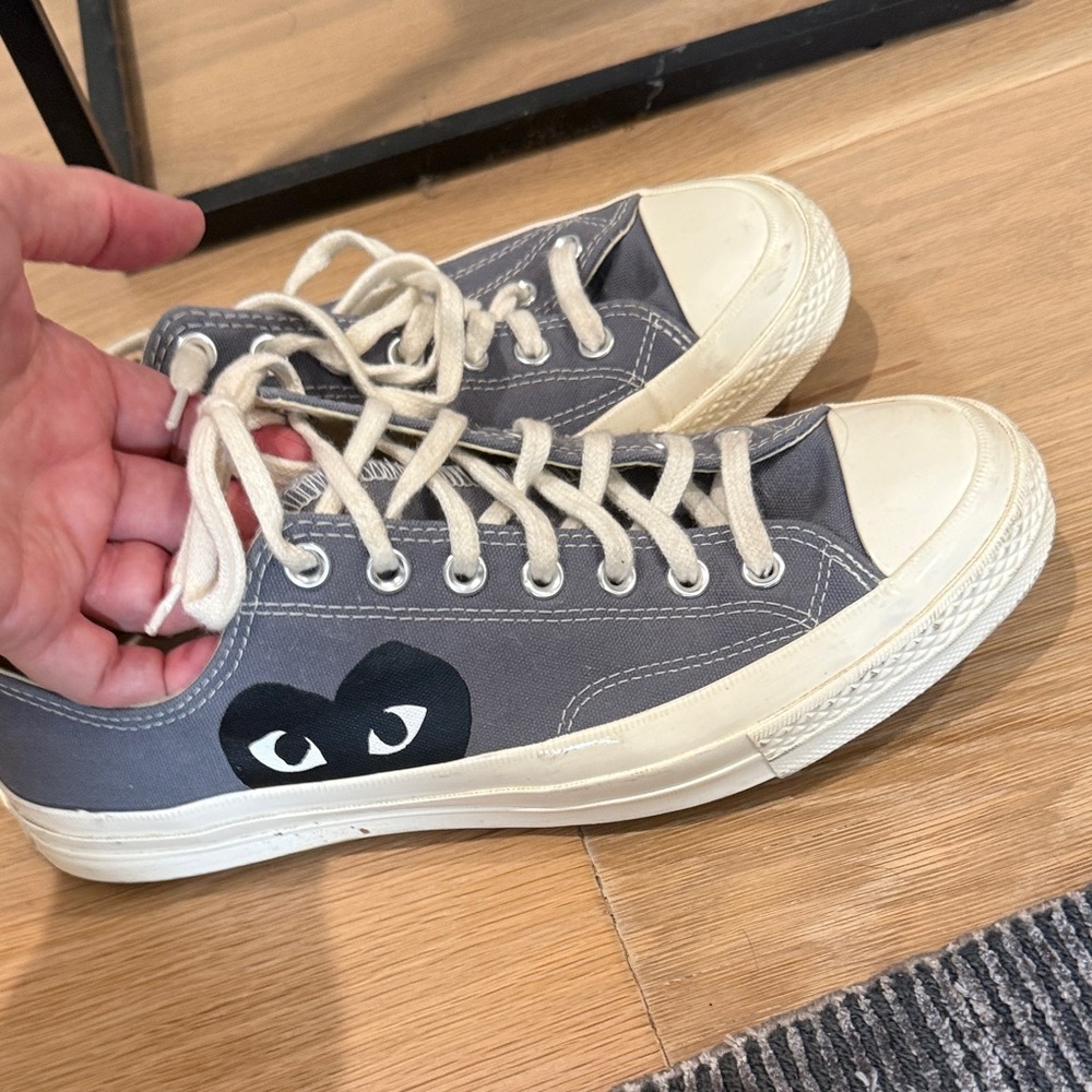 Gray Low-Top Canvas Sneakers with Black Heart Eye Graphic